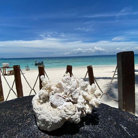 Dewati Roomstay B&B Lang Tengah Buitenkant foto