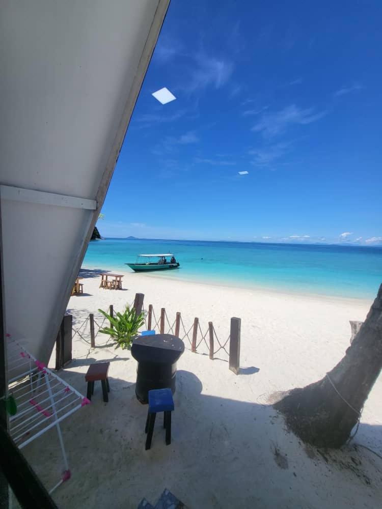 Dewati Roomstay B&B Lang Tengah Buitenkant foto