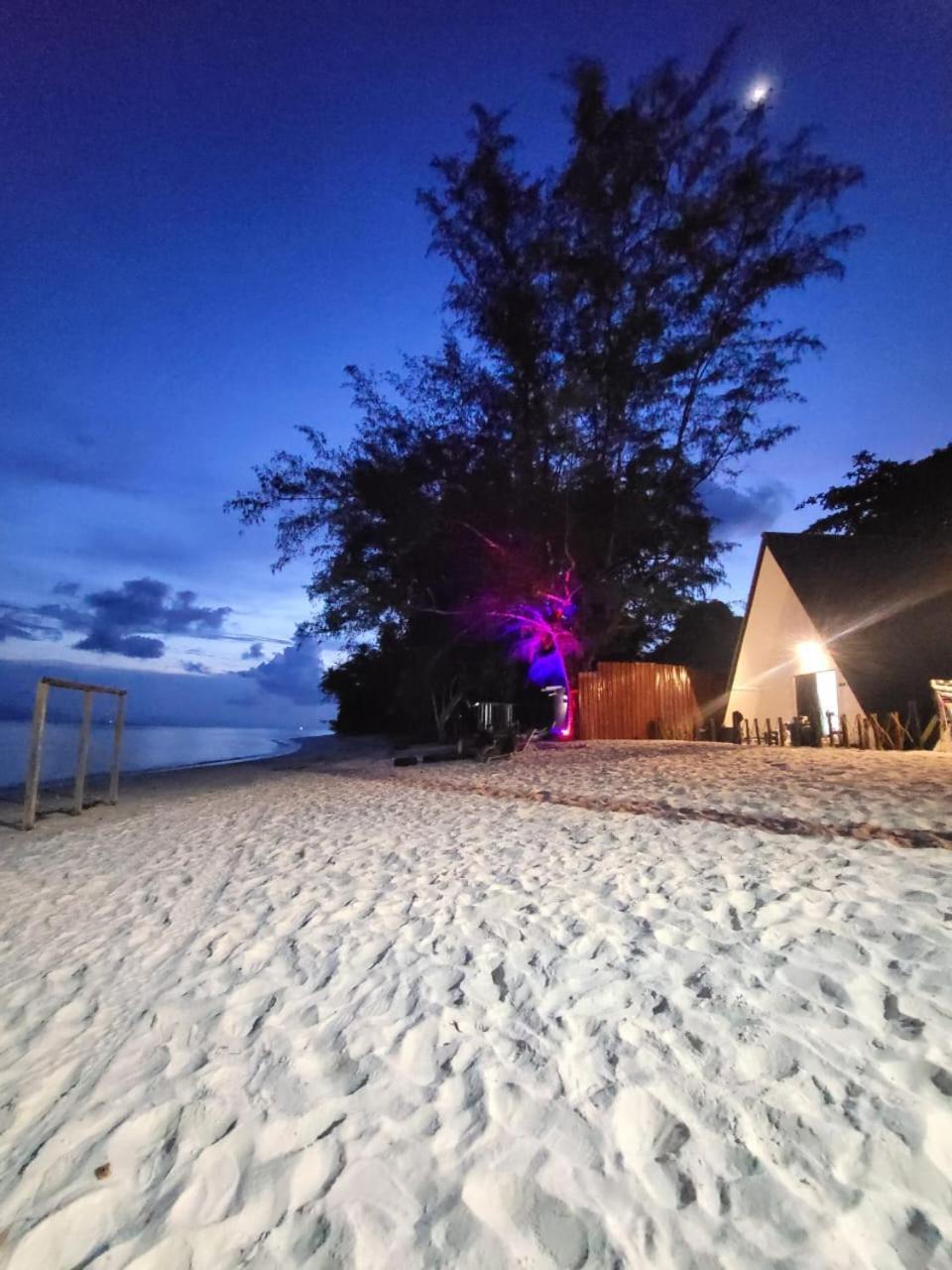 Dewati Roomstay B&B Lang Tengah Buitenkant foto