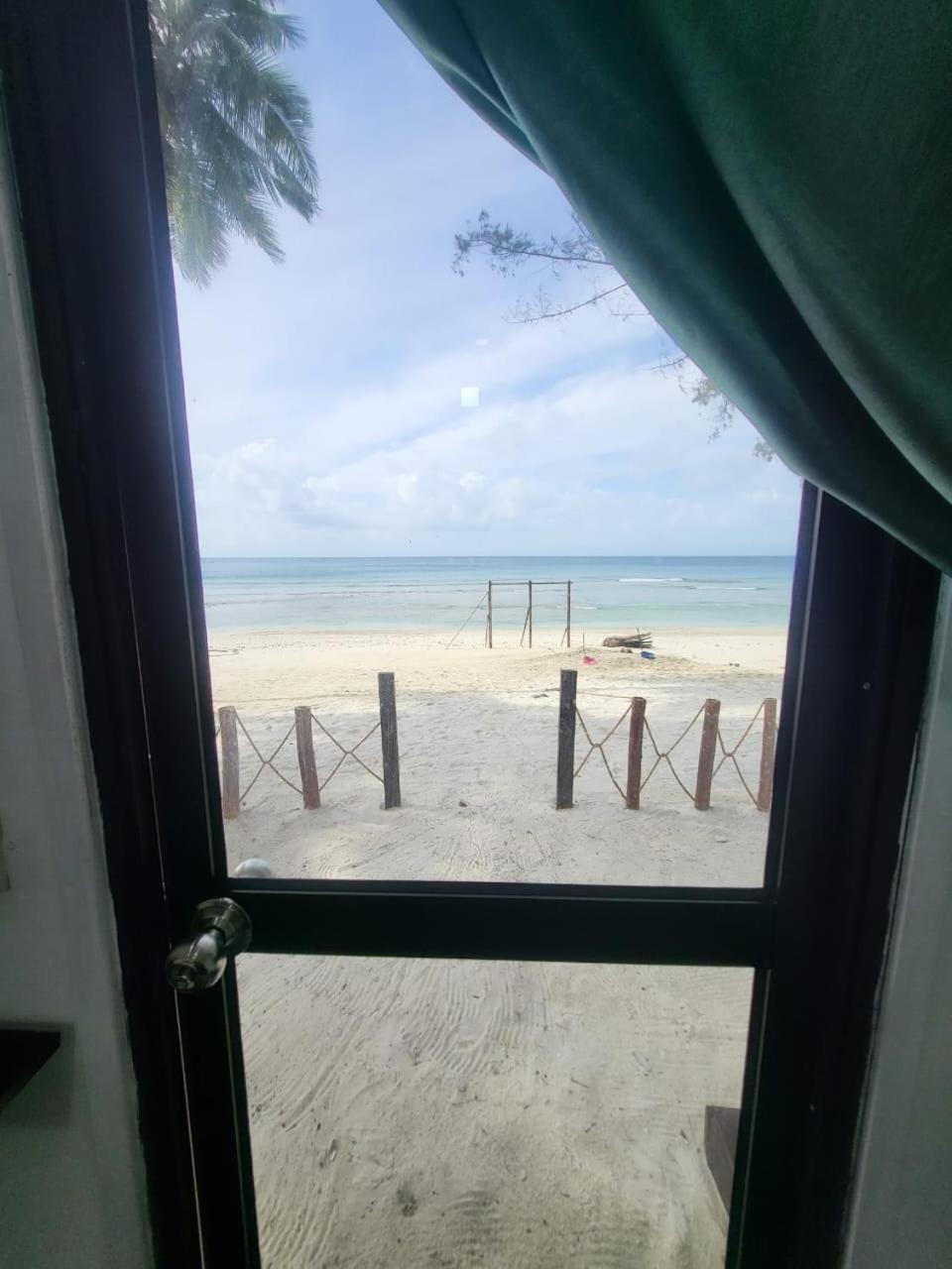 Dewati Roomstay B&B Lang Tengah Buitenkant foto