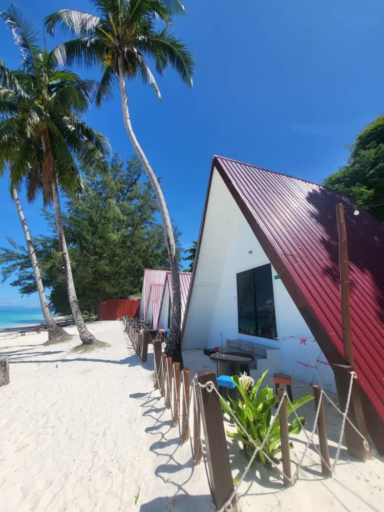 Dewati Roomstay B&B Lang Tengah Buitenkant foto