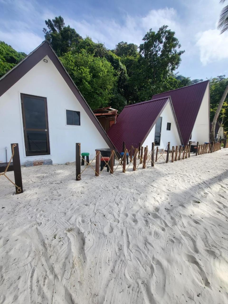 Dewati Roomstay B&B Lang Tengah Buitenkant foto